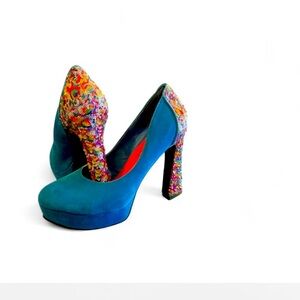 Kiss & Tell Blue velvet heels
